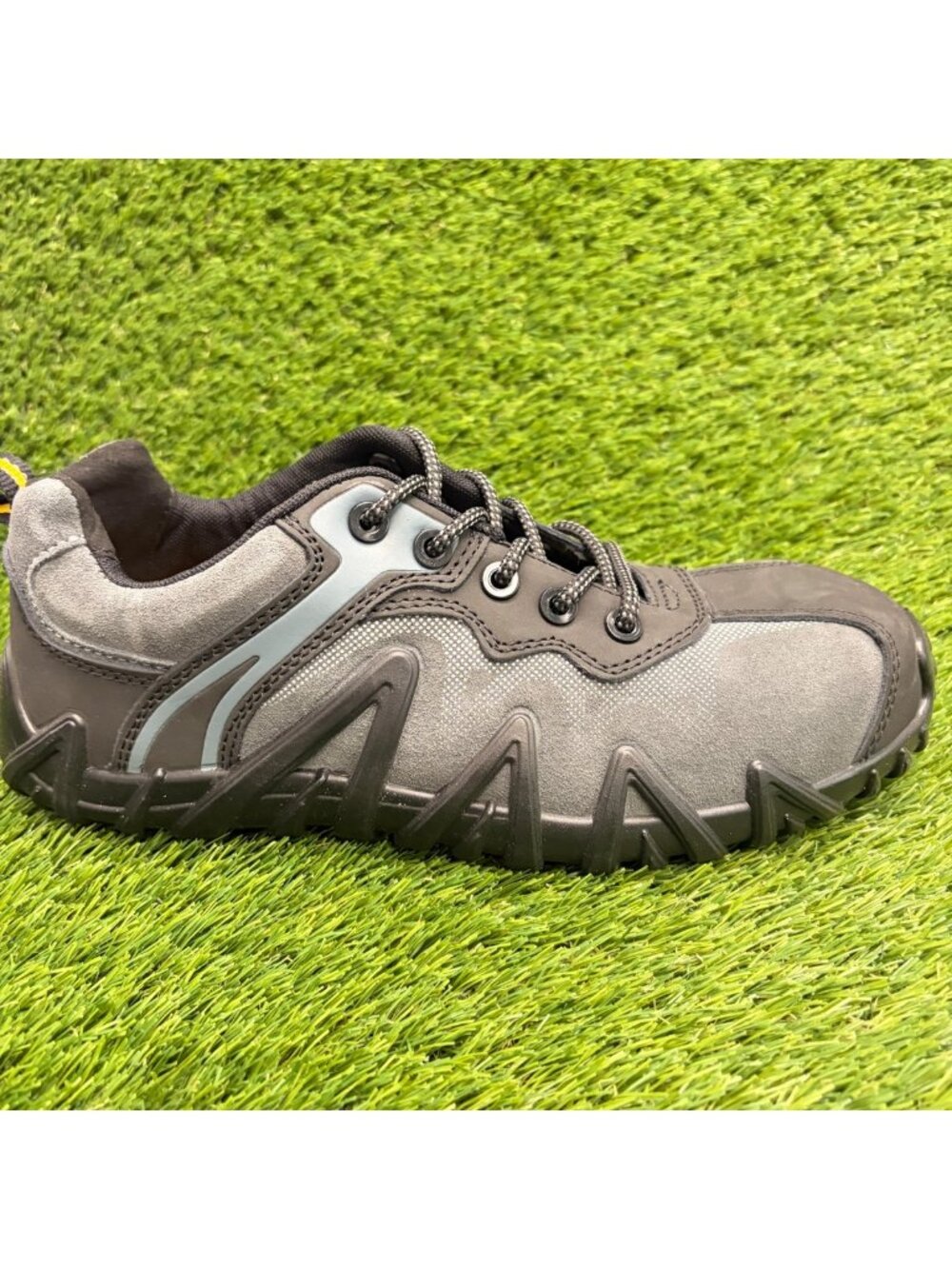 Terra Venom Low Mens Size 9.5 Black Gray Leather Composite Toe Safety Work Shoes